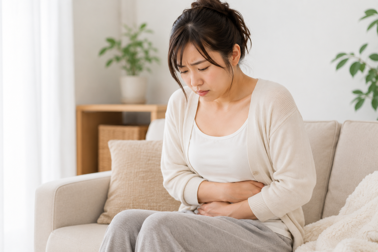お腹まわりの重さや冷えで悩む様子